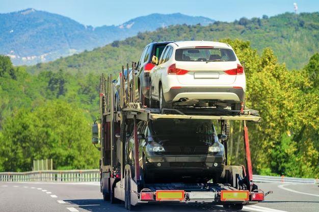 Як доставляють сьогодні авто з Америки: особливості перевірки, завантаження і вивантаження машин